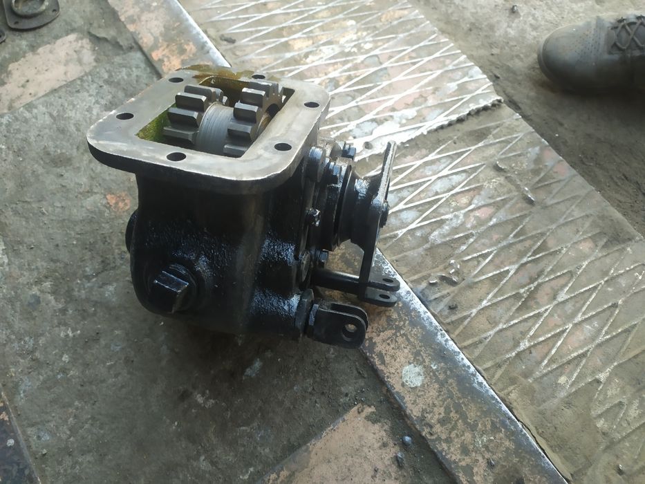 Продам раздатку зил 130