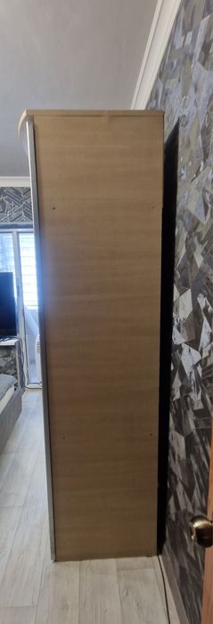 Продаю шкаф для одежды