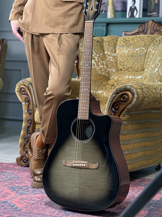 Аккустическая гитара