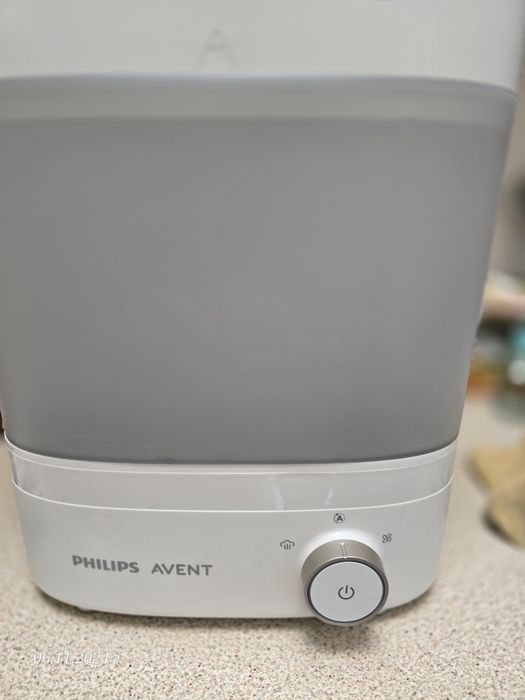 Стерилизаторът Philips Avent Premium