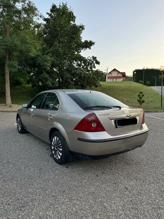 Vând Ford Mondeo