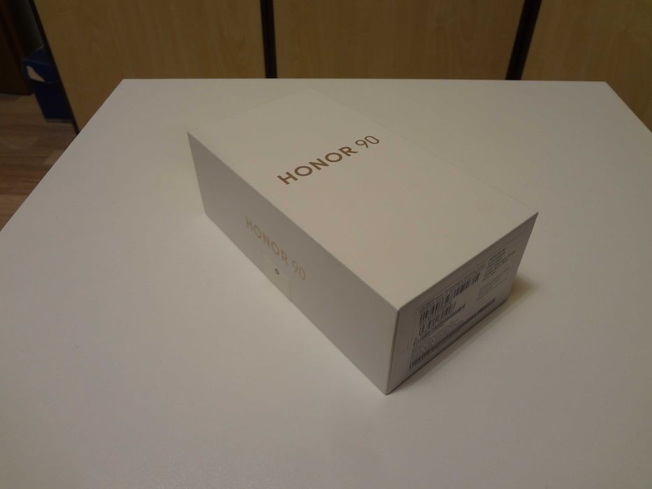 HONOR 90 512 GB impecabil / cutie completa .