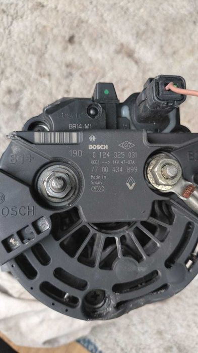 Генератор Bosch 0124