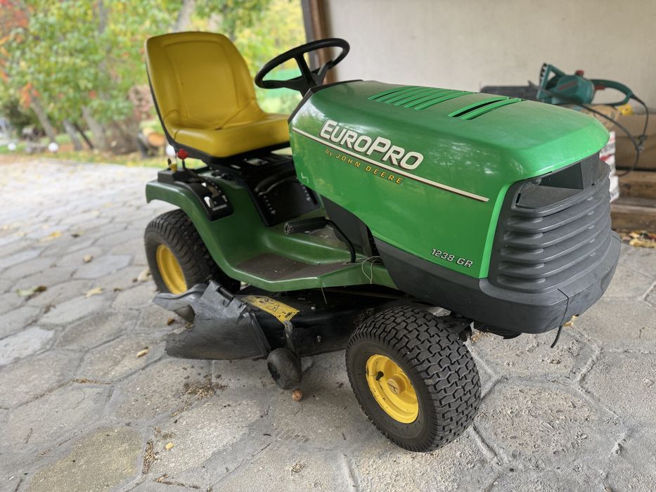 Тракторна мулчираща косачка John Deere