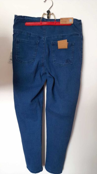 Set pantaloni: blugi noi + 2 modele comozi & eleganți – mărime medie