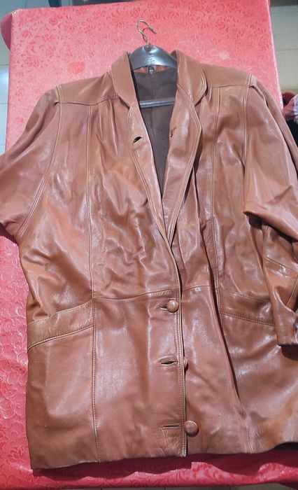 Дамско кожено яке