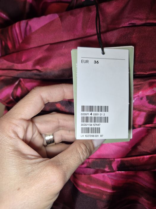 Rochie H&M Innovation circular design