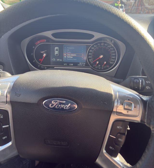 Vand Ford Mondeo Ghia