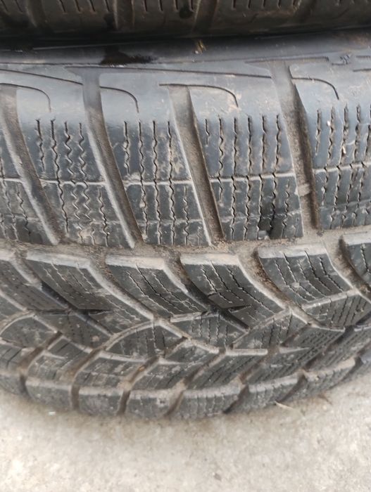 Гуми  275/45 R21