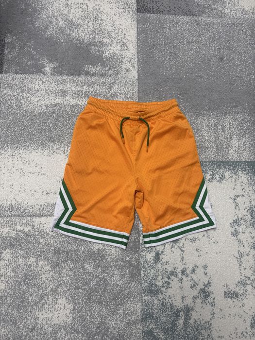 pantaloni scurti jordan portocali S