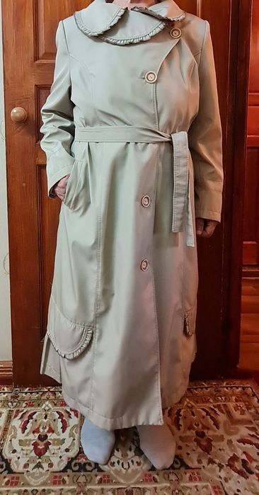 Женский плащ с подкладом