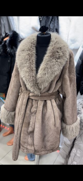Palton de blana diferite culori