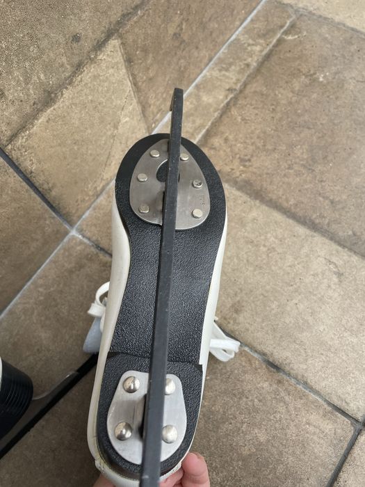 Patine profesionale, marimea 37-38