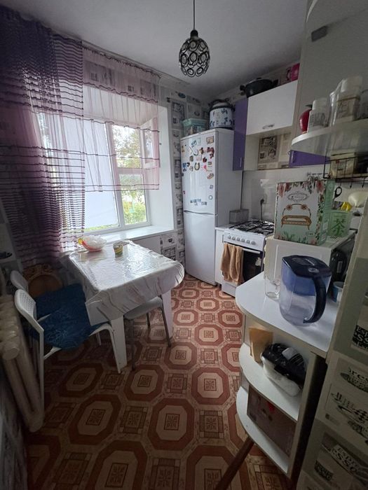 Продам 2 ком.квартиру Маясова 31А