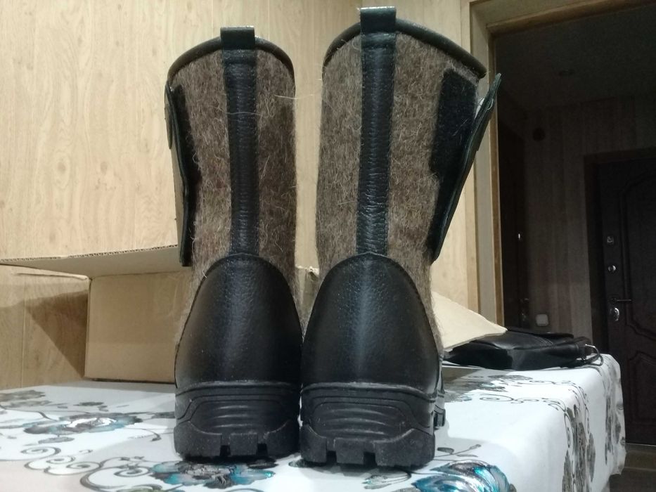 продам унты мужские