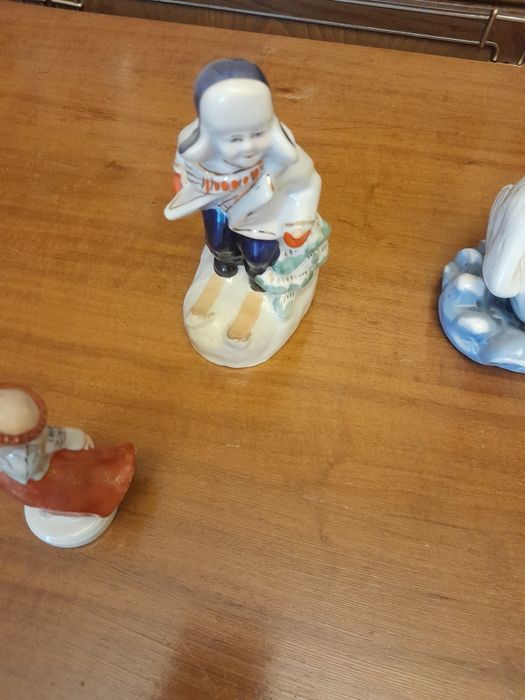 Продам статуэтки