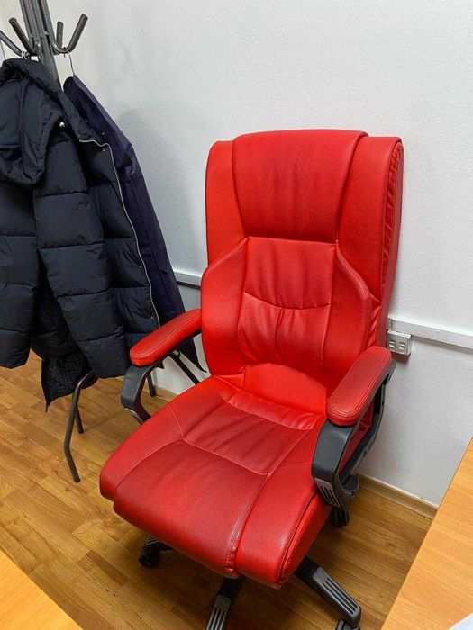 мебель, столы, тумбчоки, диваны