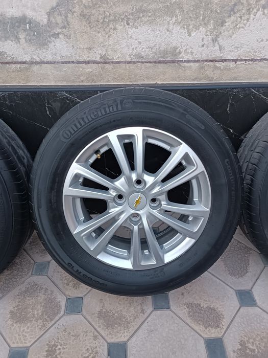 Cobalt Diska balon Sotiladi Holati ideal 195 65 R15