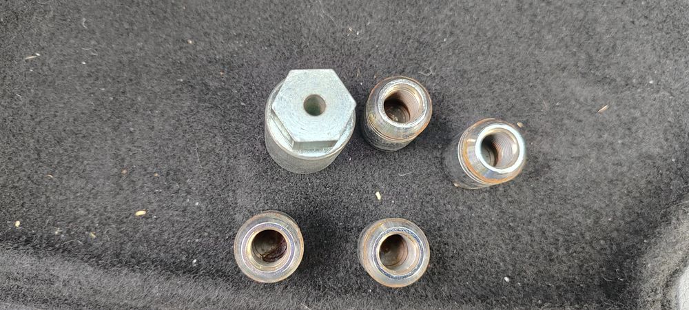 Секретни гайки за Нисан