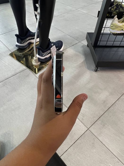 IPHONE 14 pro ideal