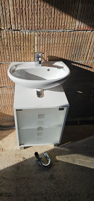 Vand chiuveta si dulap