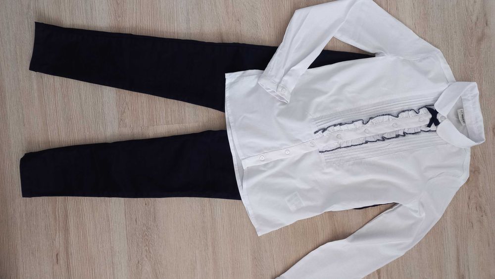 Нов тъмно син панталон за момиче Lc waikiki