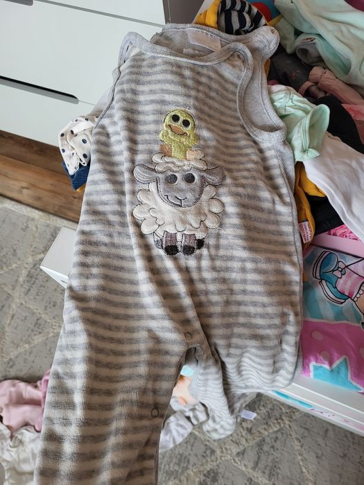 Одежда для маленькой девочки до 4 месяцев