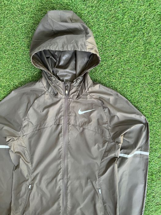 Дамско горнище / яке : Nike Shield Hooded Running Jacket XS