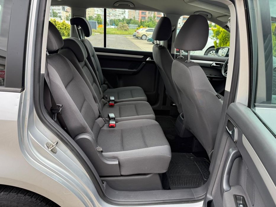 VW TOURAN 1.6 TDI /7 Locuri ‼️Rate / Cash / BuyBack‼️