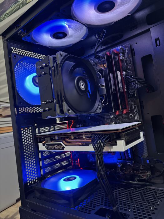 Геймърски компютър Ryzen 5600/RX5700/16 Ram/256 ssd/500GB hdd/500W