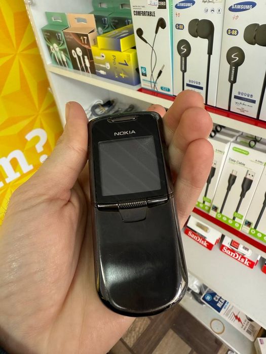 Nokia 8800 orginal sotiladi zaryatchik yo'q