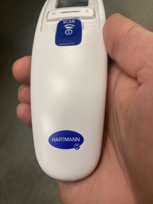 Безконтактен термометър Hartmann Verovall DS22,като нов