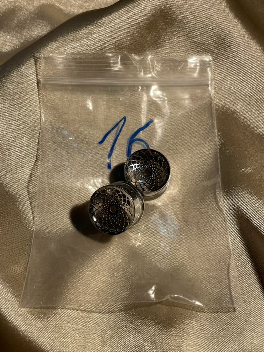 Флеш- обеци различни размери