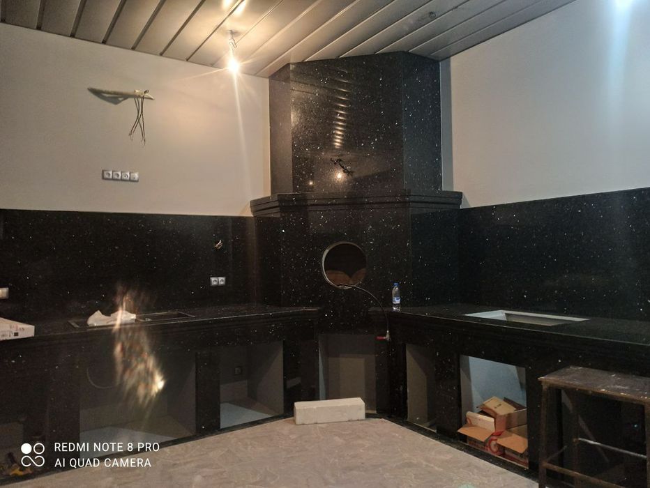 СТРОЕМ ЛЕТНИЕ кухни.Очаги. Барбекю. Камин