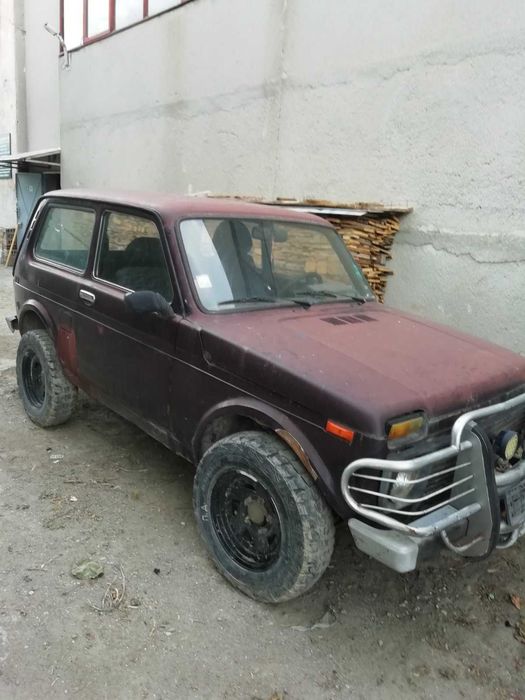 Лада Нива .Автомобил за части