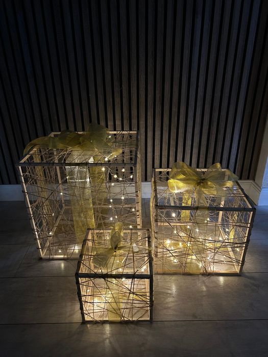 Декор (подарок под елку)