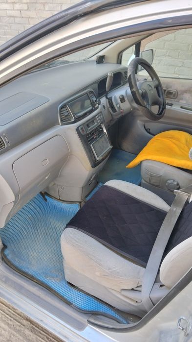 Nissan Liberty сатылады