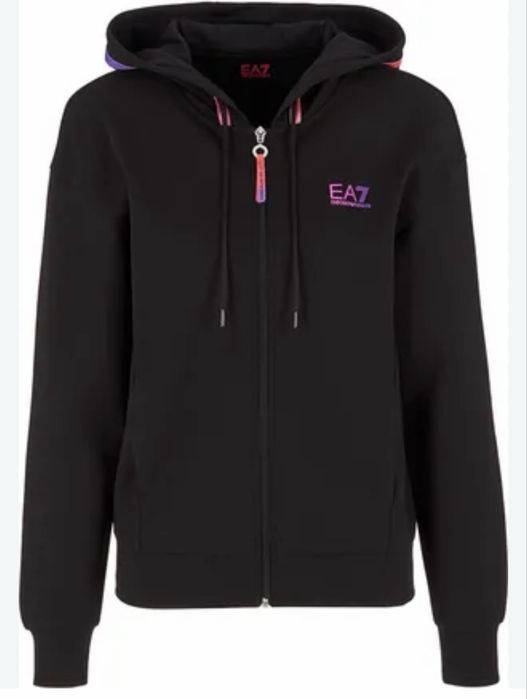 Продам  споривный костюм EA7