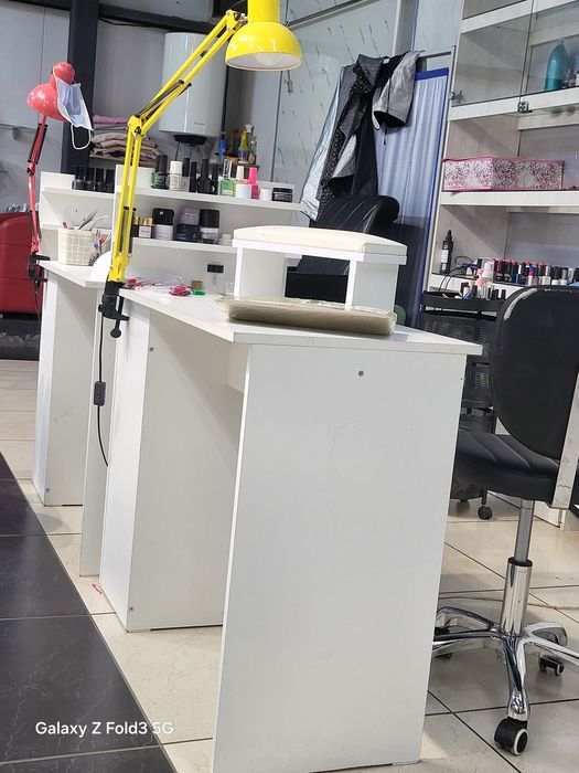 Продам мебель для салона срочно!