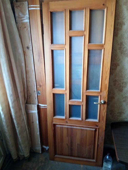 Двери б.у. межкомнотные