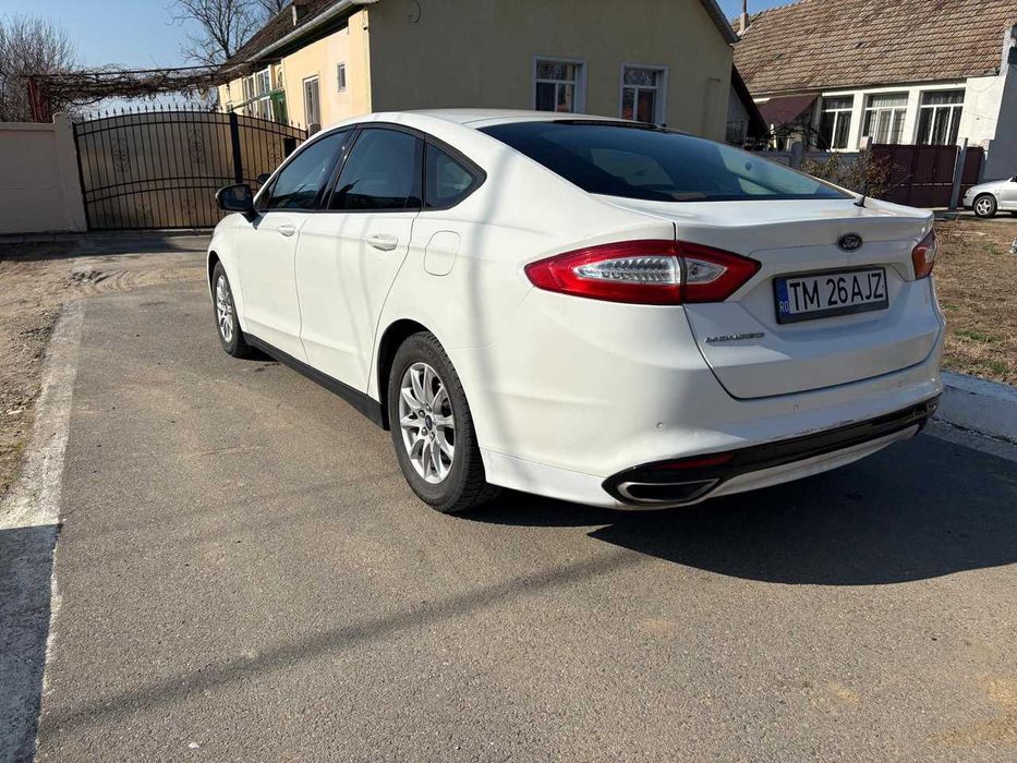Ford Mondeo MK5  2015