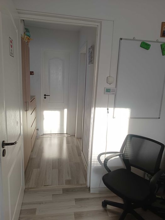 Inchiriez apartament 2 camere semidecomandate