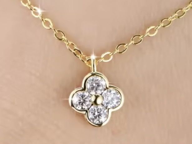 Сребърно колие с позлата и диамант-мойсанит1 , 2 и 3 карата