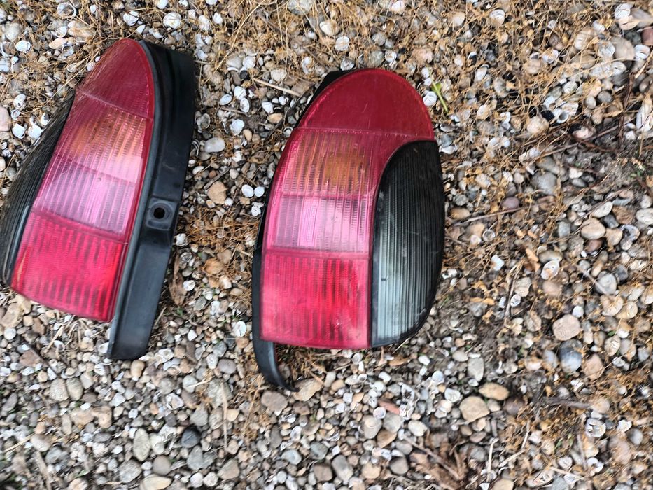 ляв и десен стоп за пежо 306 комби PEUGEOT 306