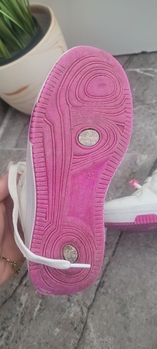 Ghetute fetite marimea 33