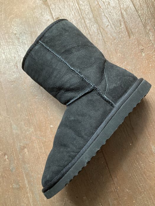 ugg original  disquette marime 38 39 clasic negru cizma bej nou