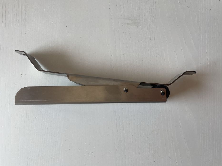 Clești preșuri/covorase auto pt. spalatorie self service