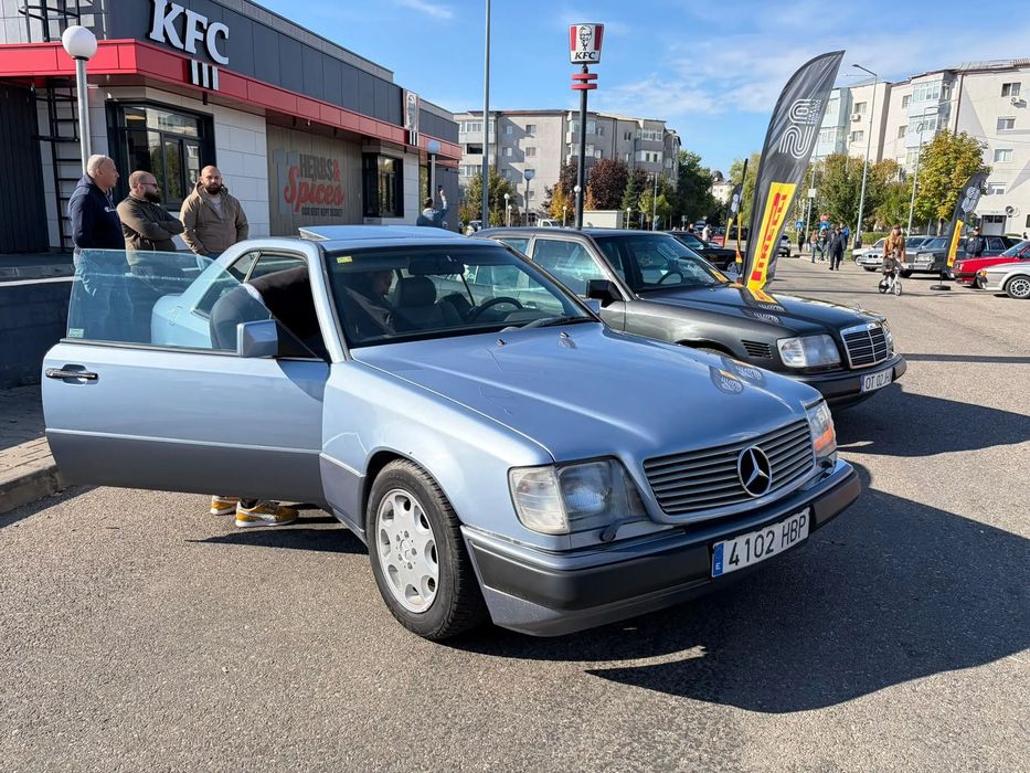 Mercedes-Benz E-Class 1990 benzină, 11.500 € — imagine 1