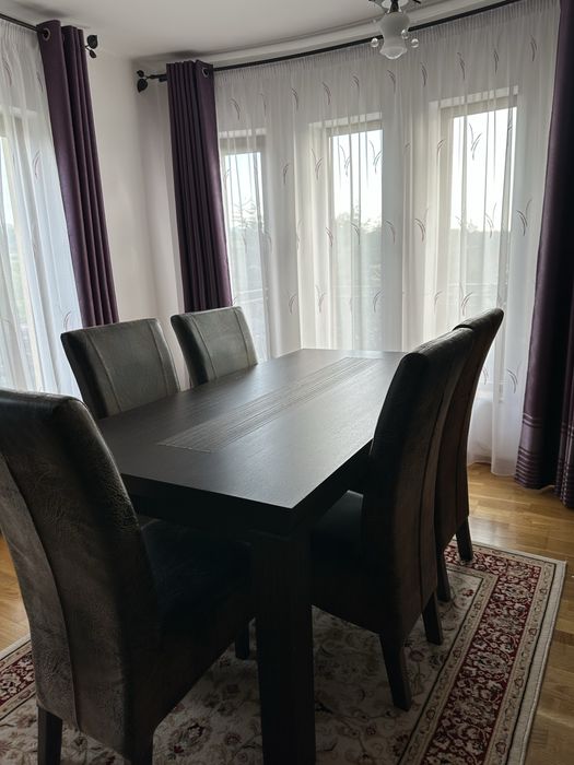 De vanzare masa cu 6 scaune