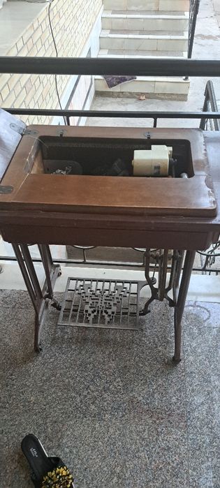 Швейная машинка б/у